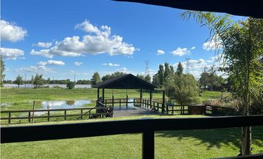 Cabaña a la venta en Barrio Yacht Club Guazu