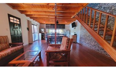 Cabaña en venta en Yacht Club Guazu