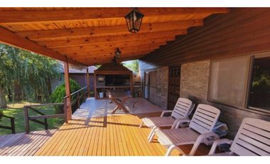 Cabaña en venta en Yacht Club Guazu