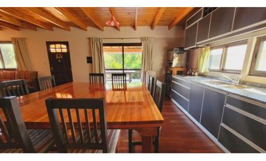 Cabaña en venta en Yacht Club Guazu