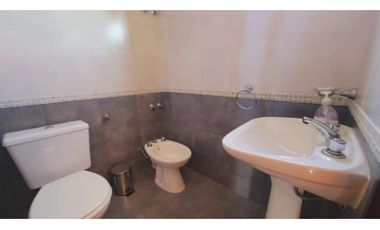 Cabaña en venta en Yacht Club Guazu