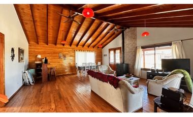 Cabaña en venta en Barrio Yacht Club Guazu