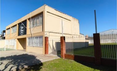 EDIFICIO EN VENTA EN EXCELENTE UBICACION EN ITUZAINGO SUR