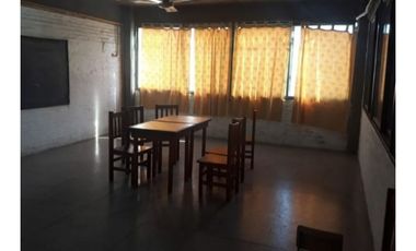 EDIFICIO EN VENTA EN EXCELENTE UBICACION EN ITUZAINGO SUR