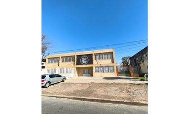 EDIFICIO EN VENTA EN EXCELENTE UBICACION EN ITUZAINGO SUR