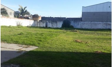 EDIFICIO EN VENTA EN EXCELENTE UBICACION EN ITUZAINGO SUR