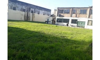 EDIFICIO EN VENTA EN EXCELENTE UBICACION EN ITUZAINGO SUR