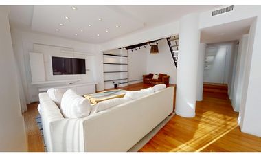 Departamento disponible en Alquiler en Las Cañitas c/cochera Amoblado