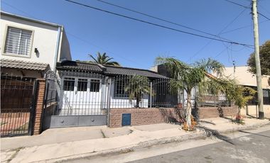 Casa Bº Amp. Jardín del Pilar