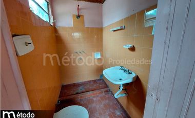 Casa en Venta - Corrientes Cap. - 4 Dorm. - Brasil N° 1850