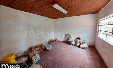 Casa en Venta - Corrientes Cap. - 4 Dorm. - Brasil N° 1850