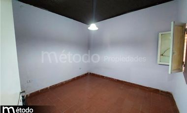 Casa en Venta - Corrientes Cap. - 4 Dorm. - Brasil N° 1850