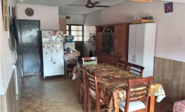 Se Vende Casa de 3 dormitorios Barrio Raota