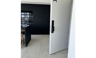 Depto. TRIPLEX 2 AMBIENTES C/ TERRAZA Y PARRILLA PROPIA  en Palermo