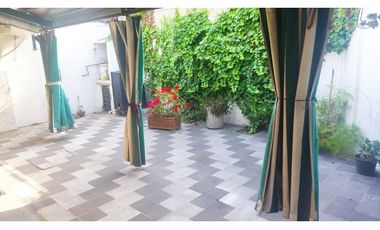 OPORTUNIDAD CASA EN CASTELAR SUR!!