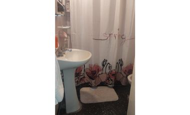 OPORTUNIDAD CASA EN CASTELAR SUR!!