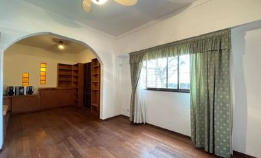 EXCELENTE PROPIEDAD EN CASTELAR SUR!!!!