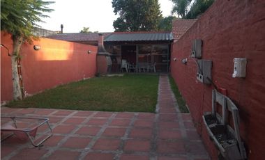 DUPLEX EN VENTA EN CASTELAR NORTE!!