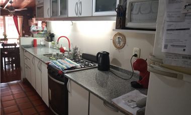 DUPLEX EN VENTA EN CASTELAR NORTE!!