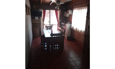 DUPLEX EN VENTA EN CASTELAR NORTE!!