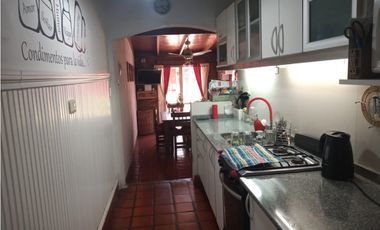 DUPLEX EN VENTA EN CASTELAR NORTE!!