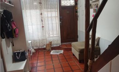 DUPLEX EN VENTA EN CASTELAR NORTE!!