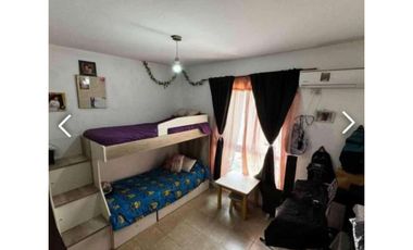 PH EN VENTA EN CASTELAR SUR!!