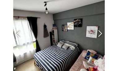 PH EN VENTA EN CASTELAR SUR!!