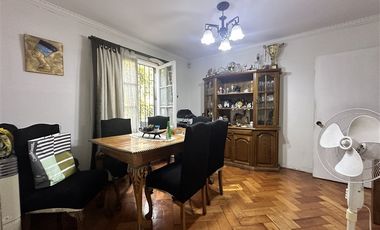 Casa en Venta en HERMOSA CASA EN VENTA SECTOR RESIDENCIAL CONSOLIDADO DE ALTA PLUSVALIA EN COMUNA DE PROVIDENCIA