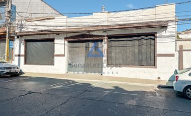 Local Comercial en Venta en Aldunate 865