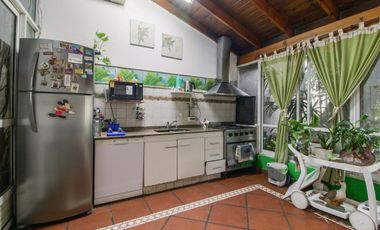 VENTA CASA 5AMB BECCAR CON PILETA