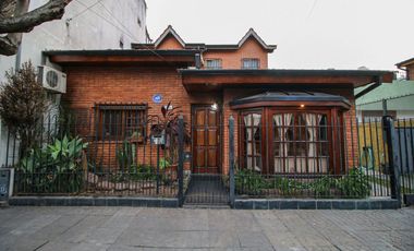 VENTA CASA 5AMB BECCAR CON PILETA