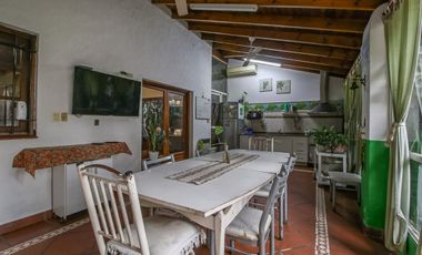 VENTA CASA 5AMB BECCAR CON PILETA