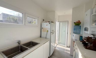 Duplex en VENTA en Gonnet 2 dormitorios