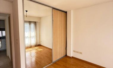 ALQUILER DEPTO 2 AMB C/BALCÓN Y COCHERA - CASTELAR