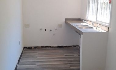 Venta Casa 4 amb. Pileta Galería Cochera. Escobar