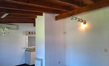 Venta Casa 4 amb. Pileta Galería Cochera. Escobar