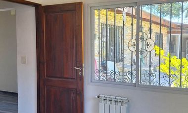 Venta Casa 4 amb. Pileta Galería Cochera. Escobar
