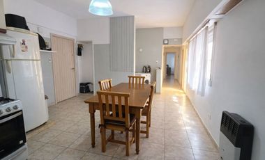 DEPTO EN VENTA 4 AMB LANÚS CON PATIO