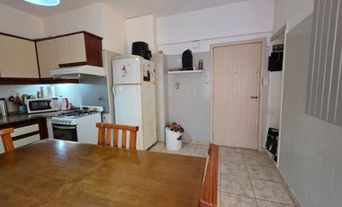 DEPTO EN VENTA 4 AMB LANÚS CON PATIO