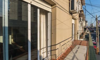 DEPTO EN VENTA 4 AMB LANÚS CON PATIO