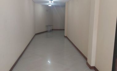 Venta Oficinas Comerciales 4 guardacoches  Wilde.