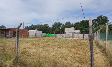 Doble lote con construcción en Domselaar VENTA