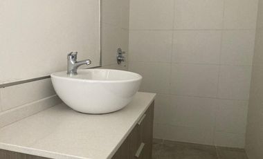 Amplio departamento en Adrogue