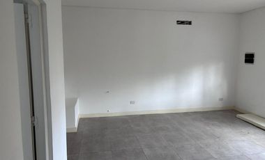 Amplio departamento en Adrogue