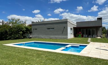 CASA EN VENTA HARAS SANTA MARIA