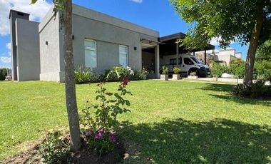 CASA EN VENTA HARAS SANTA MARIA