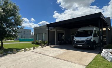 CASA EN VENTA HARAS SANTA MARIA