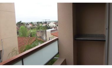 DEPARTAMENTO CASTELAR SUR!!!