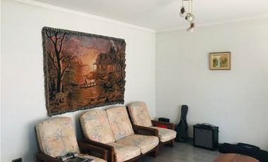 CASA 4amb CON COCHERA EN BARRIO SAN JOSE